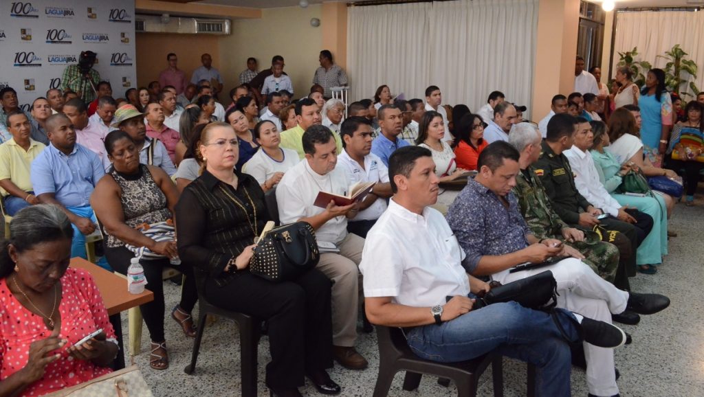 Aspecto del público presente e invitados especiales, al balance de gestión de la gobernadora de La Guajira, Oneida Pinto Pérez.
