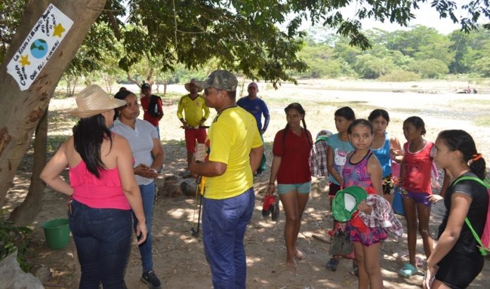 Dialogando con los líderes de los corregimiento de Tigreras y Choles aparece la gestora social Marisol García Pimienta, en la organización y recuperación del río Choles