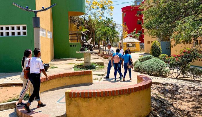 La Universidad de La Guajira, tiene otra maestría, esta vez es, Maestría en Gerencia Estratégica de Mercadeo. Foto Twitter Uniguajira.