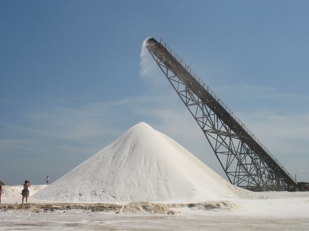 Los guajiros y manaureros esperan que se reactive la producción de sal, otrora motor de la economía de Manaure.