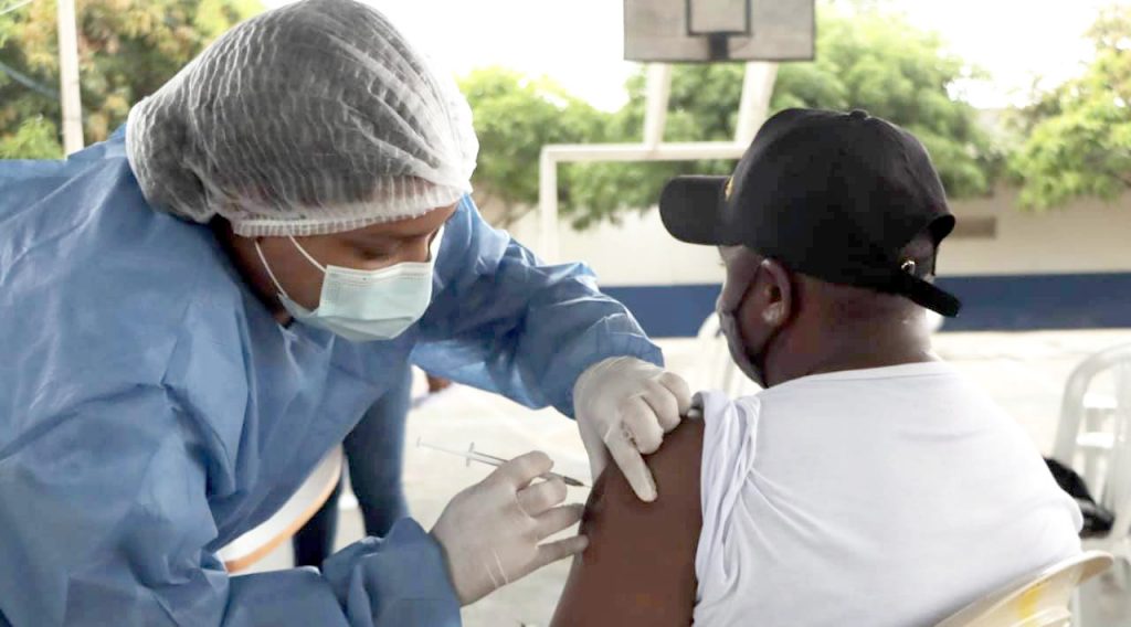 Aspecto de las jornadas de vacunación que se siguen realizando en Riohacha.