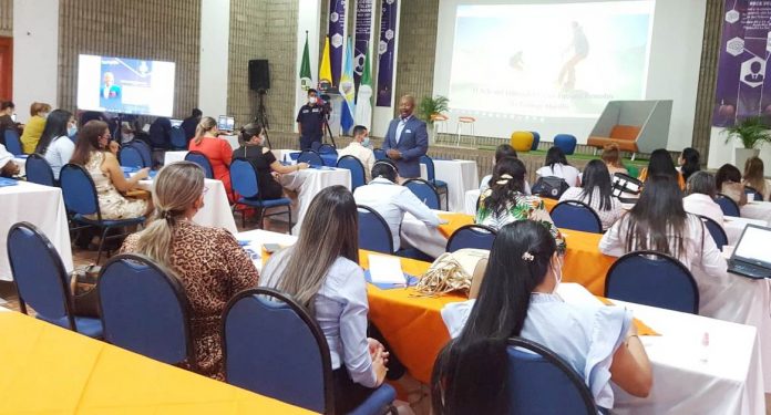 El IV Congreso de Gestión Humana 2021, denominado ‘Retorno a la Competitividad Empresarial, con base en la gestión del Talento Humano’, se desarrolla en Anas Mai, responsabilidad de ComfaGuajira.