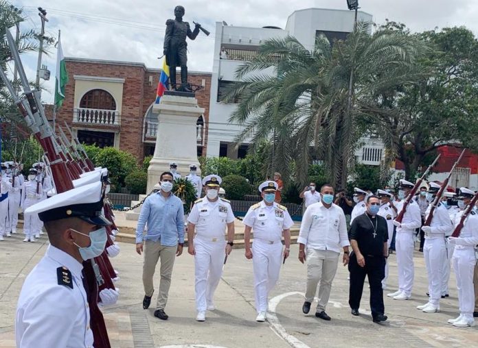 Las distintas personalidades en la conmemoración de los 238 años del nacimiento del almirante José Prudencio Padilla López.