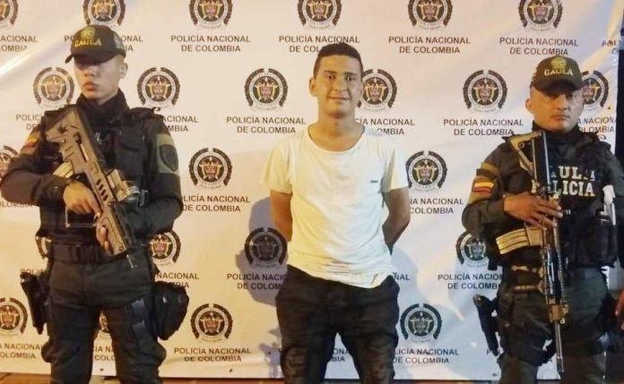Yainer Enrique Padilla Torres fue capturado cuando al parecer recibía la suya de 5 millones de pesos.