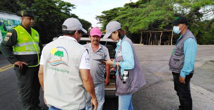Aspecto de los operativos que se realizan conjuntamente en las arterias viales de La Guajira.