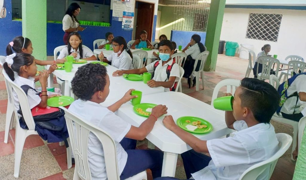 Ya está asegurada la alimentación escolar de los niños en La Guajira, ahora falta, el transporte.