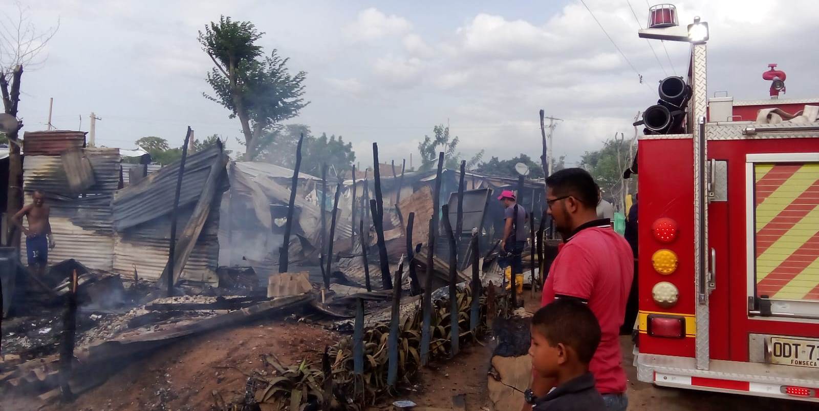 Los enseres no pudieron ser rescatado a tiempo y las familias lo perdieron todo