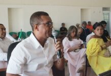 Diputado exige seguridad y liberación de docente secuestrada en Uribia El diputado Olimpo Núñez durante su intervención en la Asamblea, donde exigió operaciones perentorias por la liberación de la docente secuestrada en Uribia.