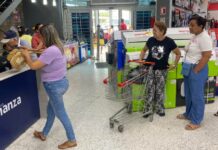 Usuarios reclaman mejorar servicio bancario ofrecido dentro de Olímpica en Riohacha Así funciona el banco Serfinanza en Riohacha.